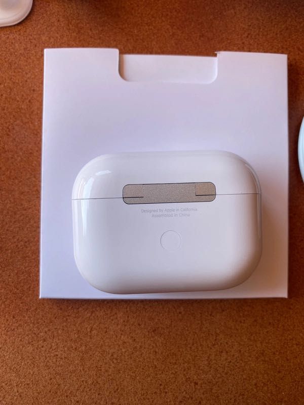 Продам навушники Airpods Pro 1 покоління