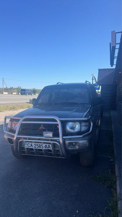 Продам Mitsubishi Pajero вагон 1999 год
