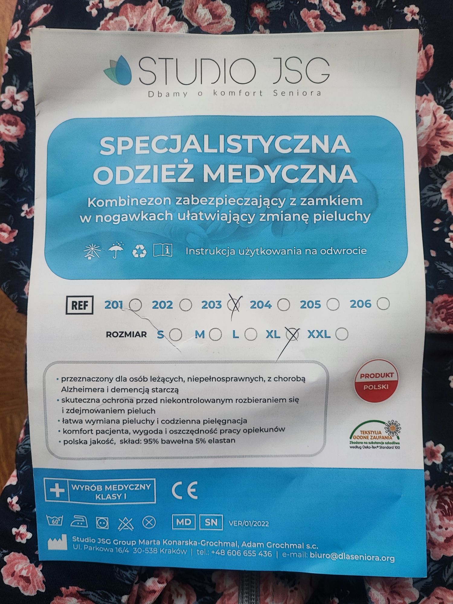 Specjalistyczna piżama dla osoby niepełnosprawnej