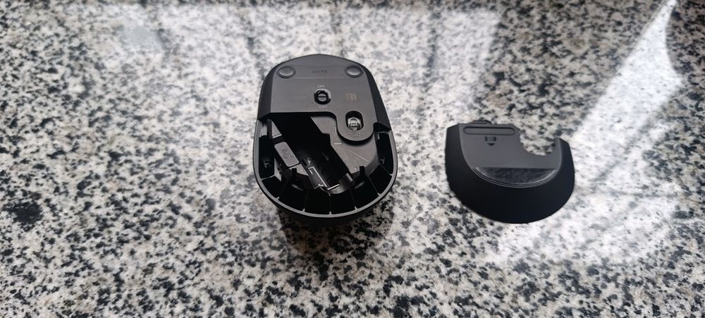 Комплект бездротовий Logitech MK235 клавіатура та миша