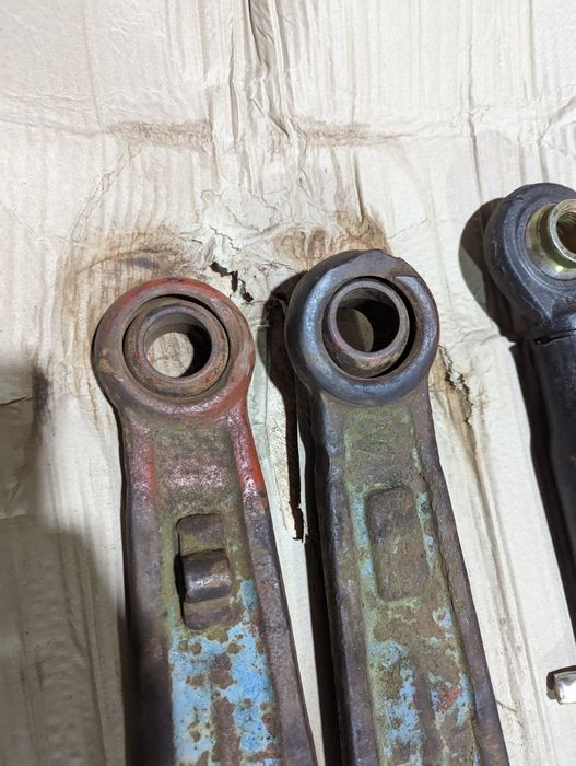 Навеска МтЗ 82 Раскос вінт поперечина Навіска МТЗ подовжувач тяга МТЗ