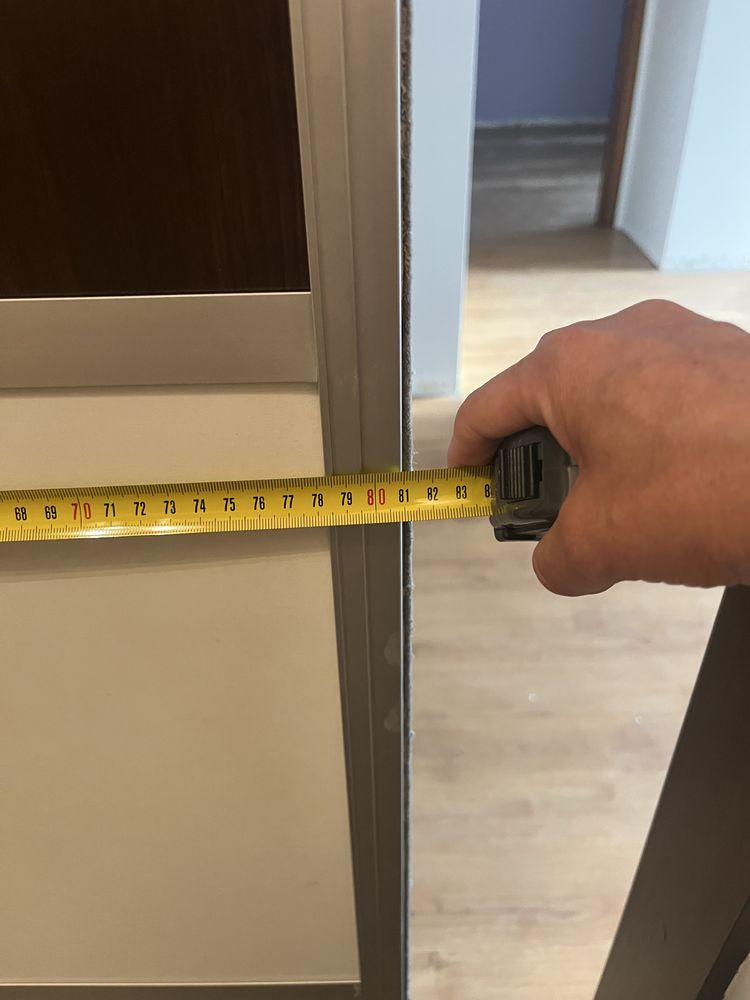Drzwi suwane do zabudowy wraz górnym i dolnym torem