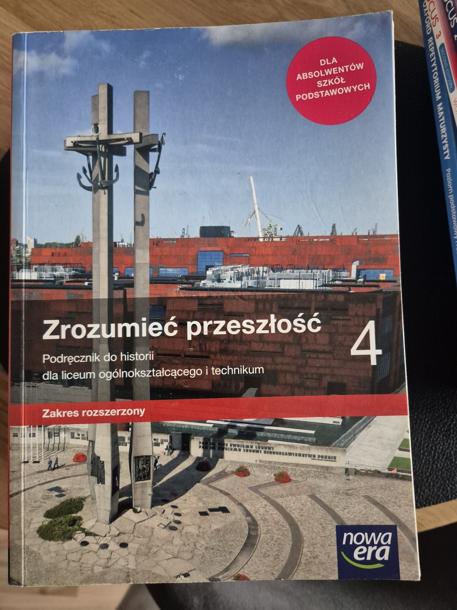 Książki do liceum lub technikum