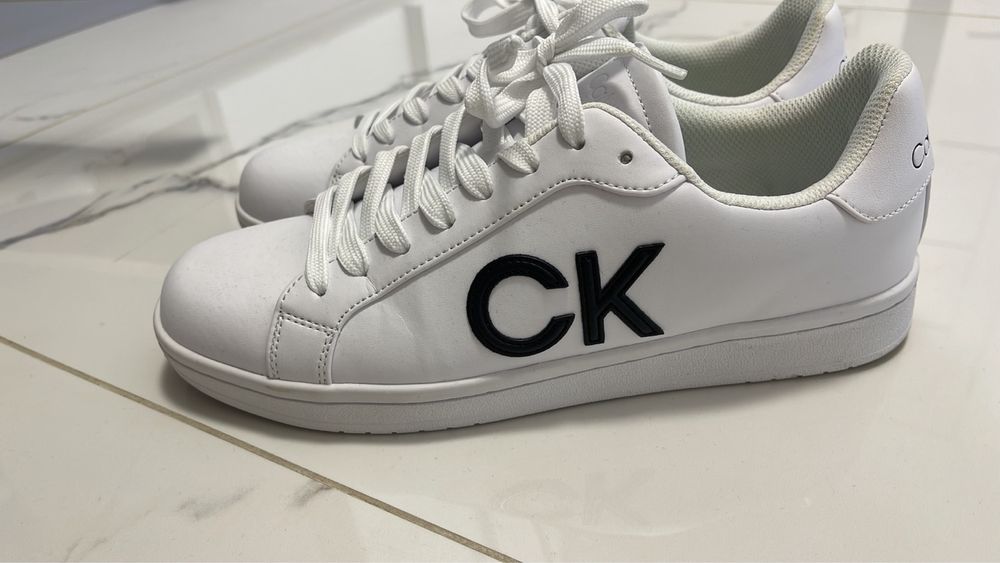 Продаю чол кеди Calvin Klein