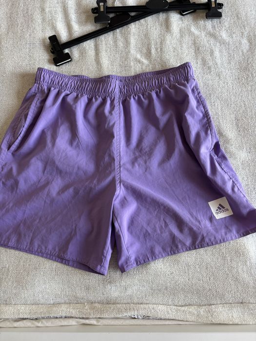 Lawendowe spodenki sportowe adidas w bardzo dobrym stanie uniwersalne