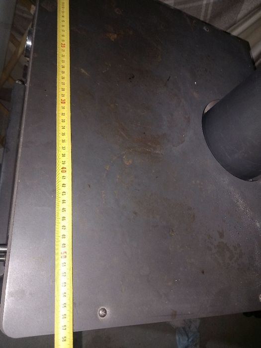 Fogão com forno e relógio para temperatura