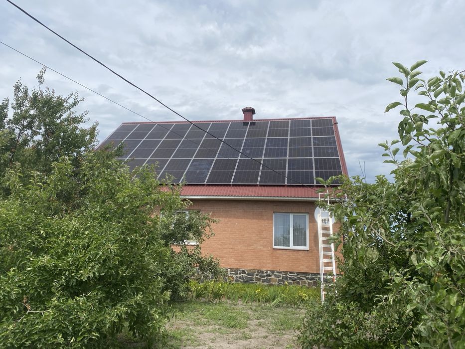 Сонячні панелі монтаж