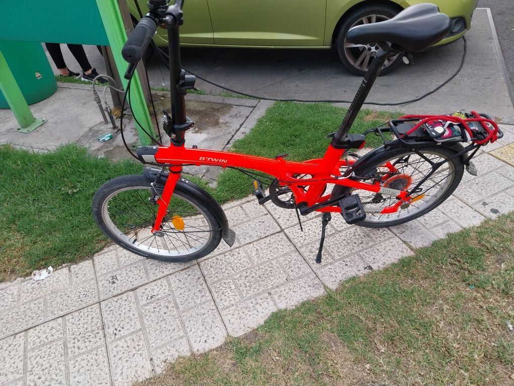 Bicicleta b.twin com nova