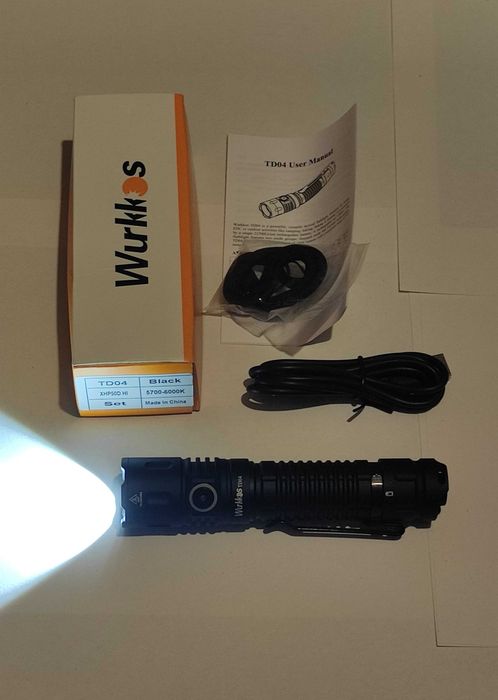 Latarka LED Wurkkos TD04 supermocna 3000 lumenów ogniwo 5000mAh zestaw