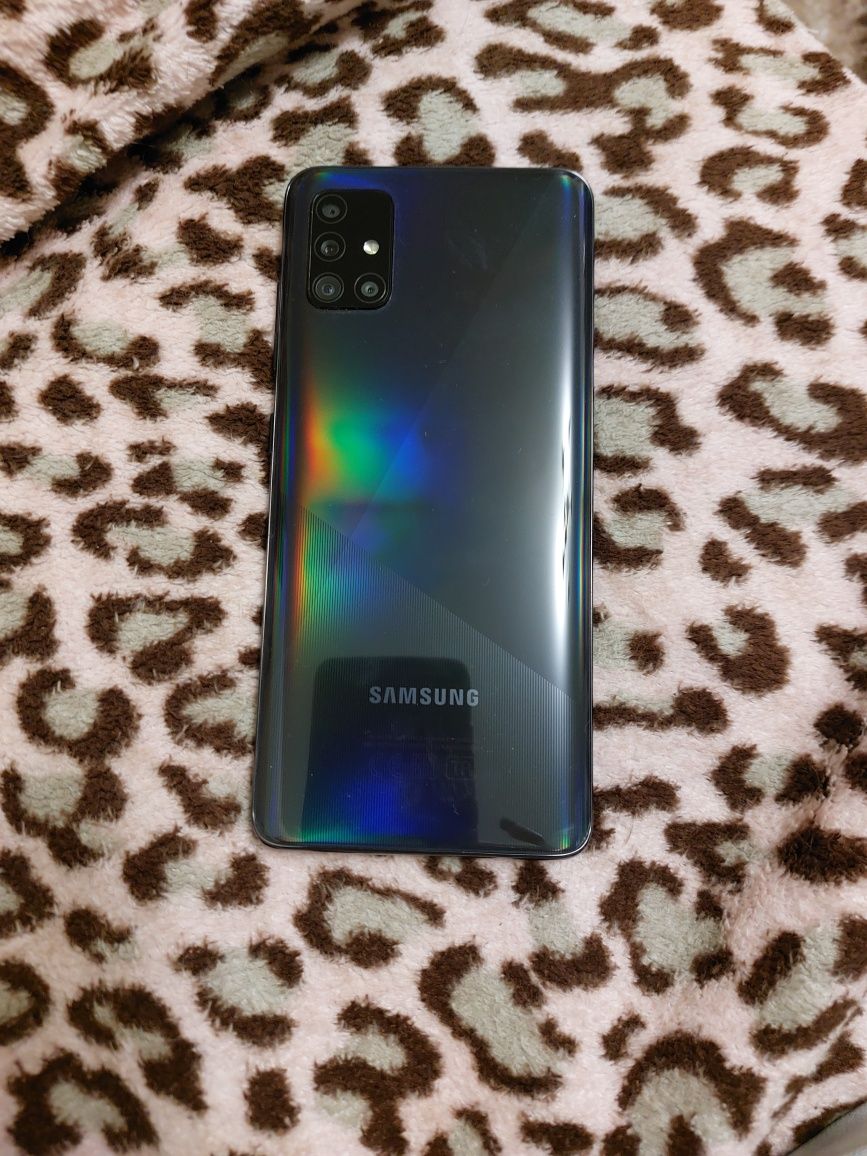 Samsung Galaxy A51 4/ 64GB .