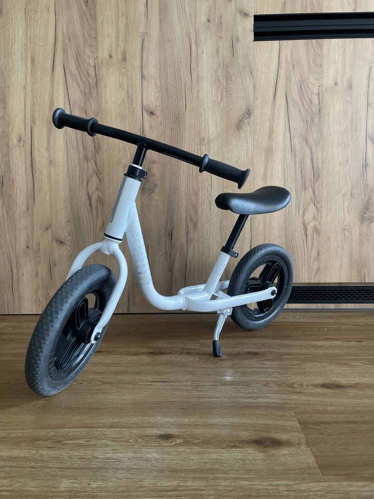 Rowerek biegowy dziecięcy ze stopką Btwin Runride 100 10cali decathlon