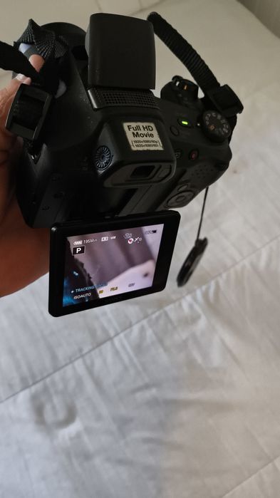 Sony Cyber-shot DSC-HX200V