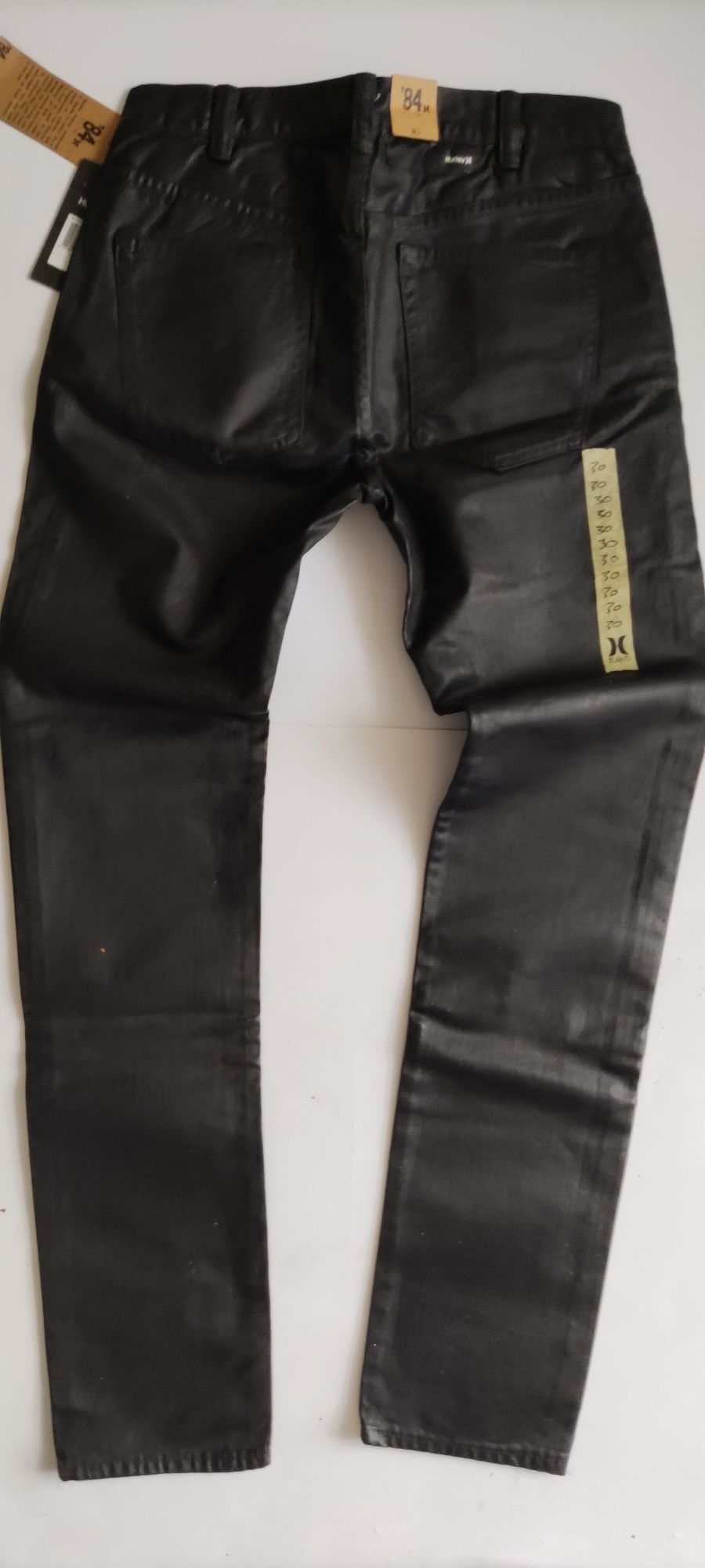 R. 30 Czarne męskie spodnie Black jeans marki Hurley Black