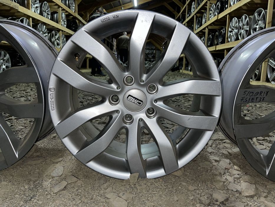 Диски німецькі CMS 5/120 R17 7.5J ET37 BMW T5 T6 VIVARO 4шт