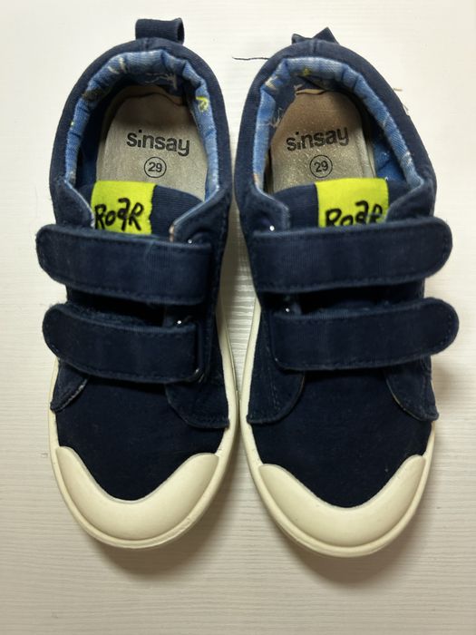 Продам кеди / взуття в садочок