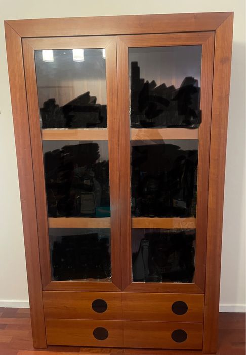 Vitrine madeira cerejeira