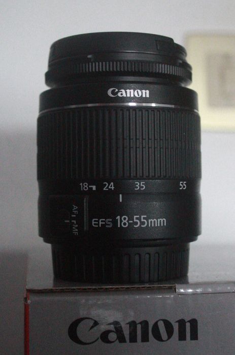 Máquina Fotográfica Reflex CANON EOS 1300D 18-55IS