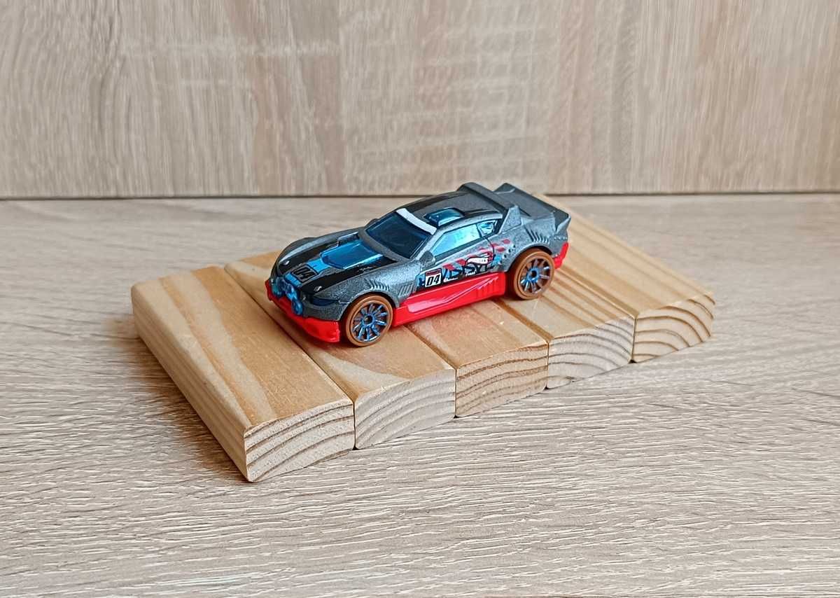 Vintage model auto Rally Cat. Hot Wheels 2017