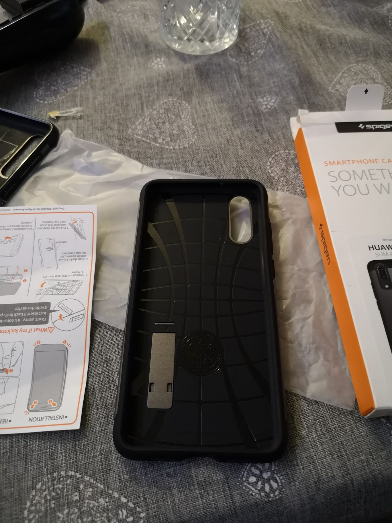 Etui SPIGEN do huawei p20