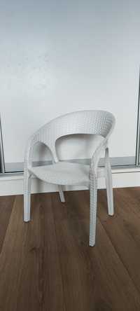 Krzesło krzesełko dziecięce białe plastikowe wiklina retro Boho