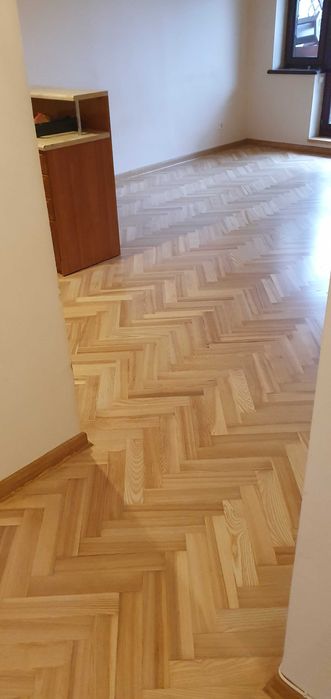 Ciklinowanie podłóg. 20 % zniżki w tym tygodniu.