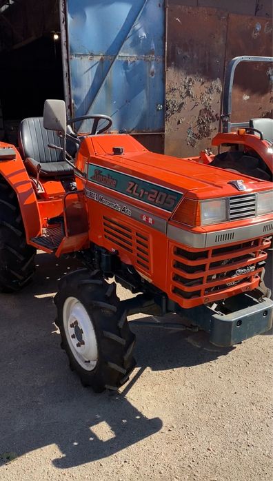 Японский мини трактор Kubota zl205