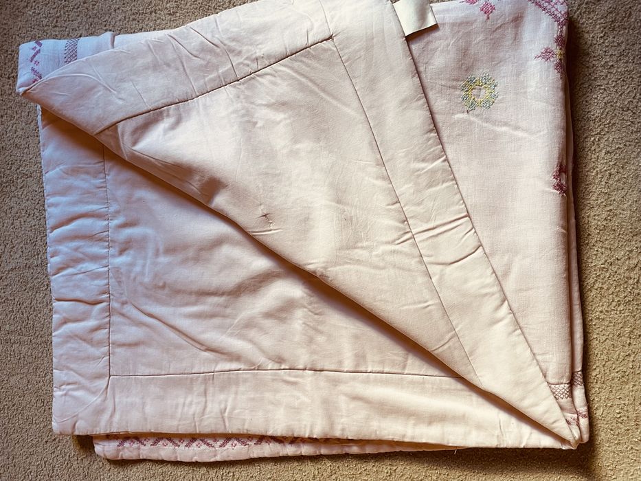 Conjunto colcha e almofadas