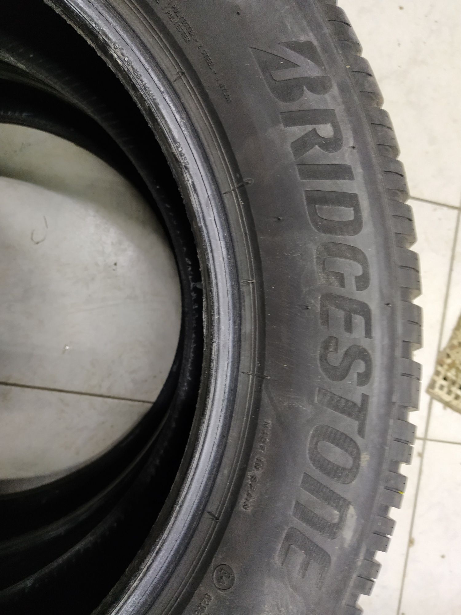 2 Opony zimowe 225/60r18 BRIDGESTONE 2021r