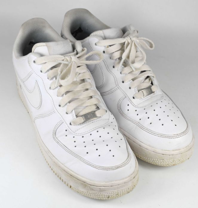 Używane z wadą Sneakersy Nike Air Force 1'07 CW2288  roz. 44