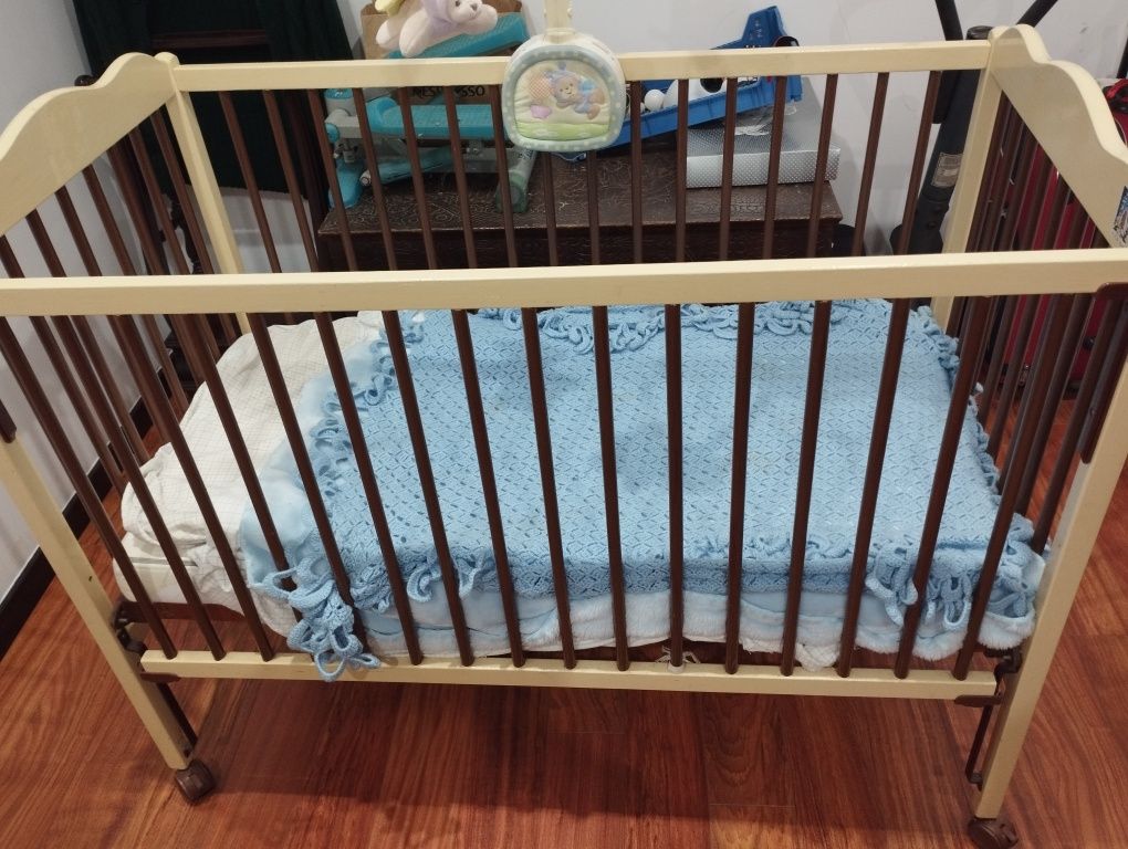 Cama de grades de bebe