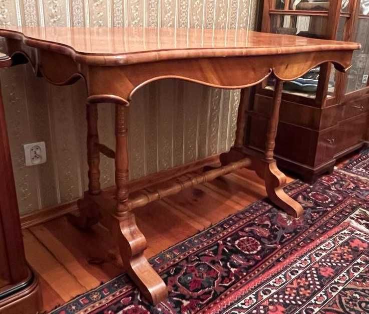 stół czereśniowy, biurko, biedermeier, początek XIX w.