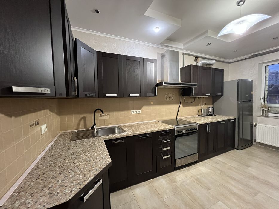 ЖК СОФІЯ 3 кімнатна,Дворівнева,Мінімальне оформлення,вул.Лесі Українки