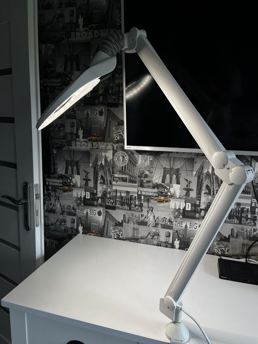Lampa gabinetowa, kosmetyczna Circus LED