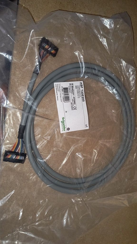 Kabel do sterowników ABFH20H100  ABFT20E200 PLC Schneider Telefast