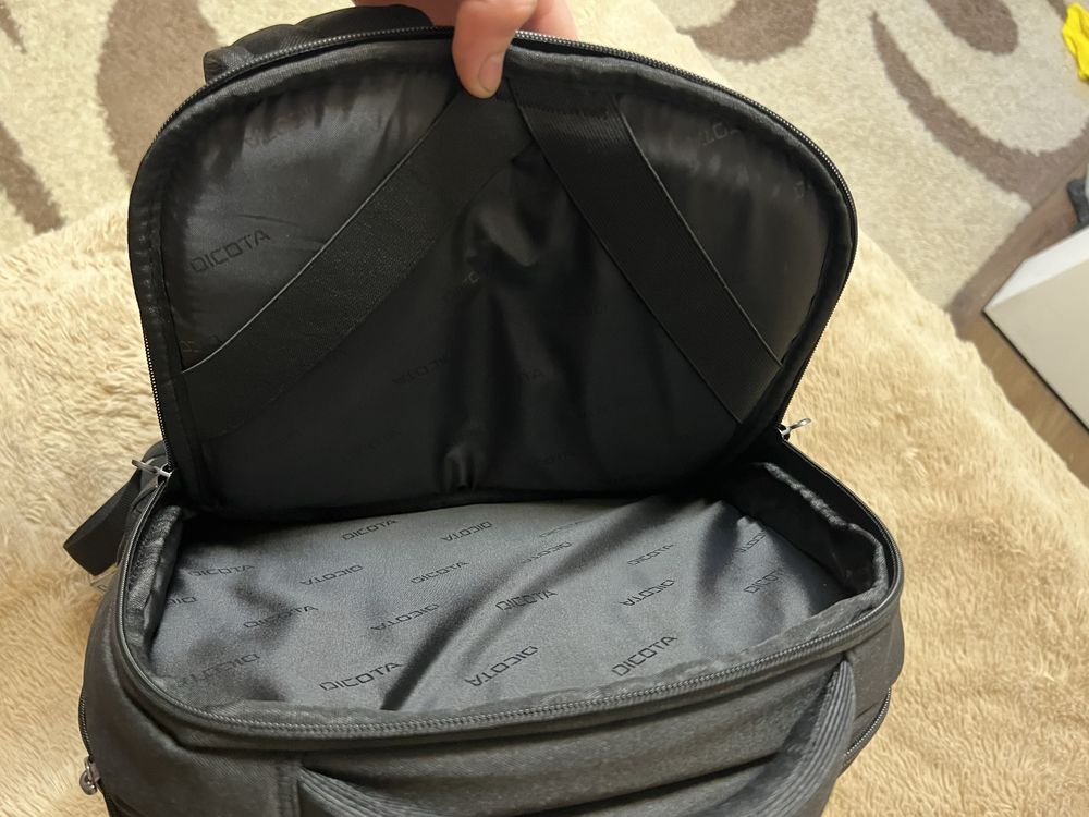 Рюкзак для ноутбука Dicota