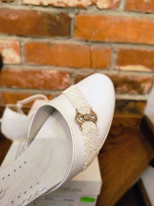 Buty komunijne dziewczęce rozm. 32