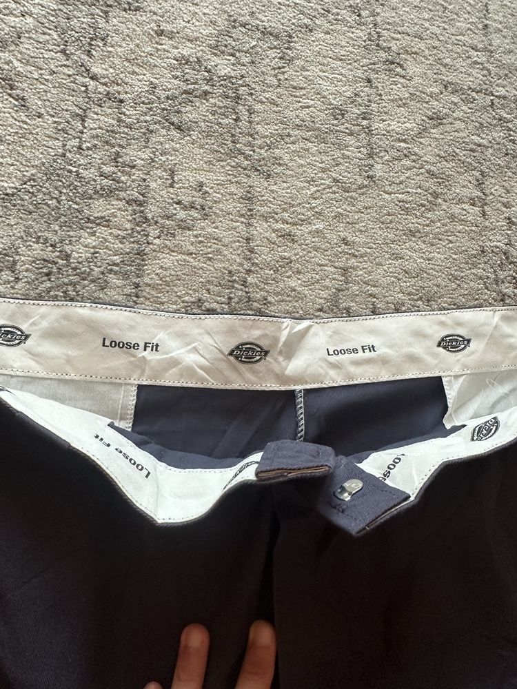 Dickies loose fit shorts
