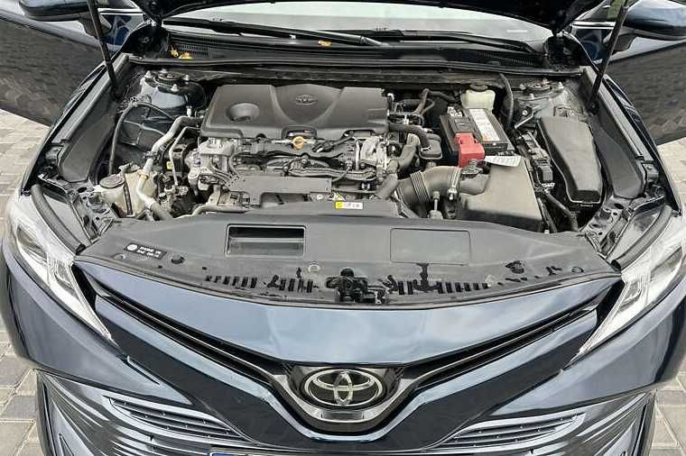 Toyota Camry 2018 XV70 2.5
