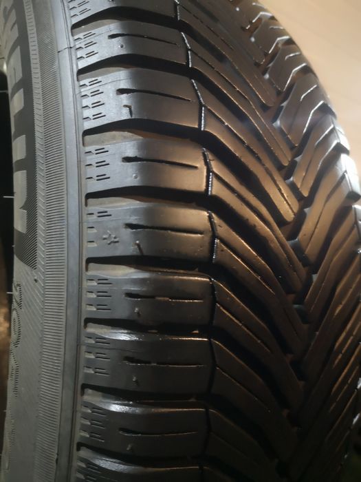 Opony całoroczne Michelin Crossclimate 195 65r15