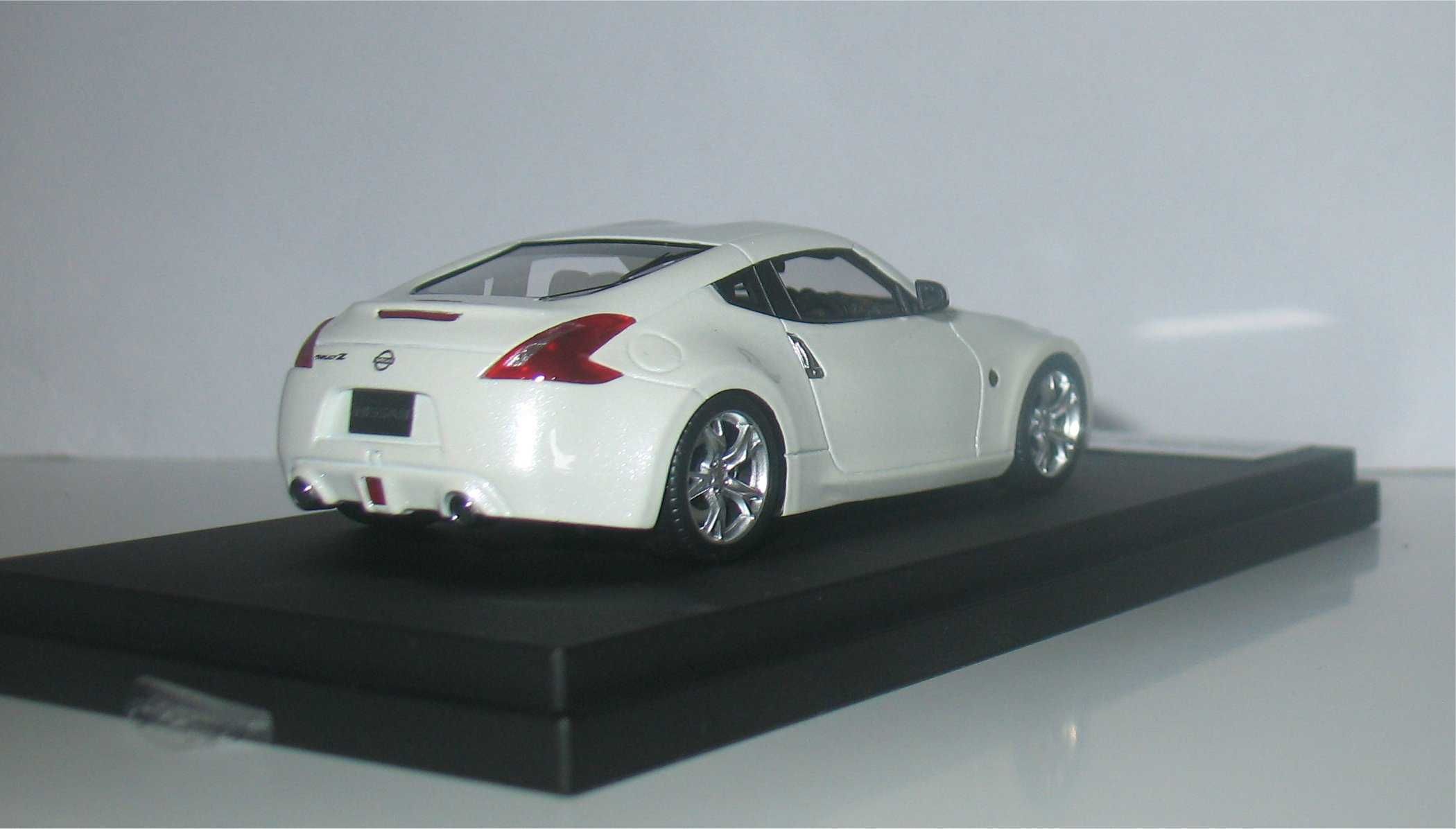HPI - Nissan Fairlady Z (branco)
