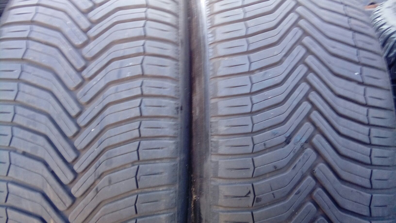 Opony 235 60r18 wielosezonowe michelin cros climate