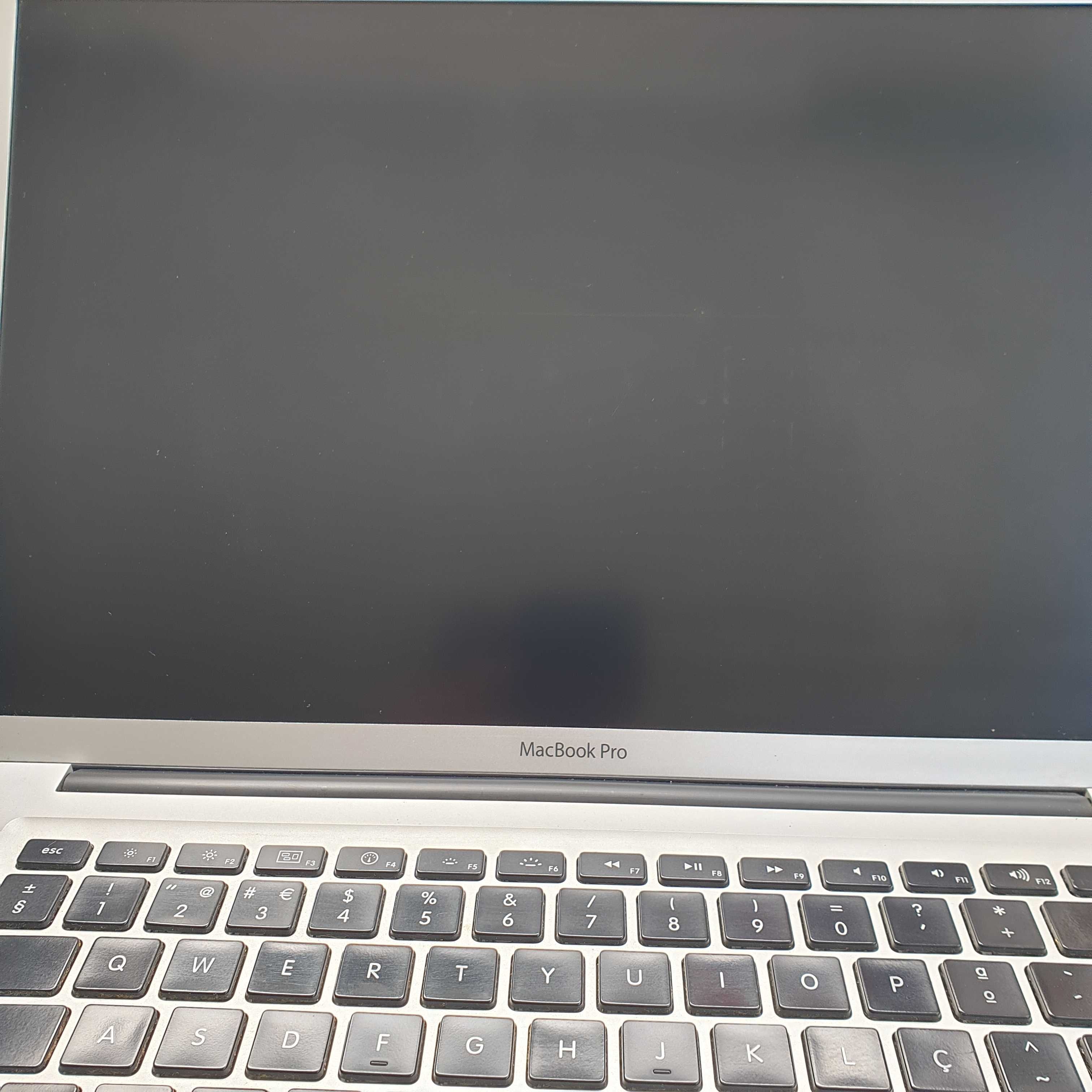 motherboard macbook pro A1286 de 2011, não liga, rest peças sob cons