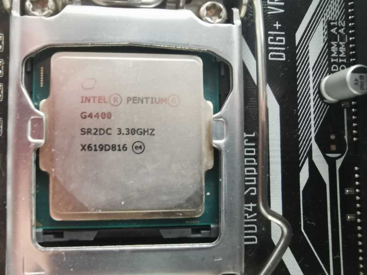 ASUS Prime H270-Plus + Intel Pentium G4400 + DDR4 16GB 2400 MHz