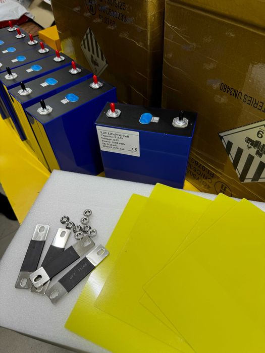 Акумуляторна батарея LiFePO4 EVE MB31 3.2V 314Ah (1005 Ватт) (280Ah)