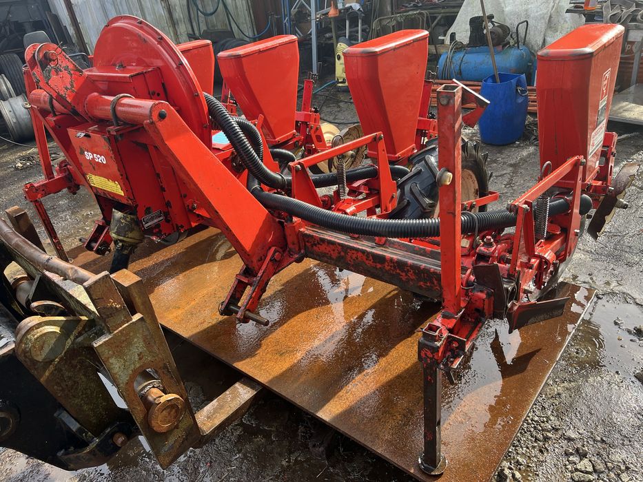 Semeador milho usado