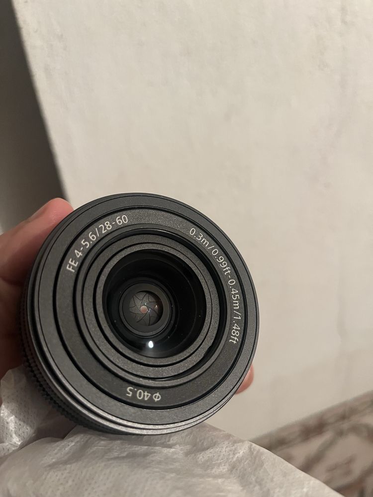 SONY FE 28-60mm F4-5.6 (E-Mount - F/5.6 - F/4)