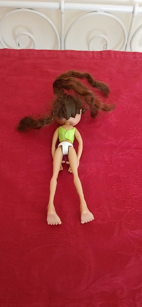Boneca em bom.estado