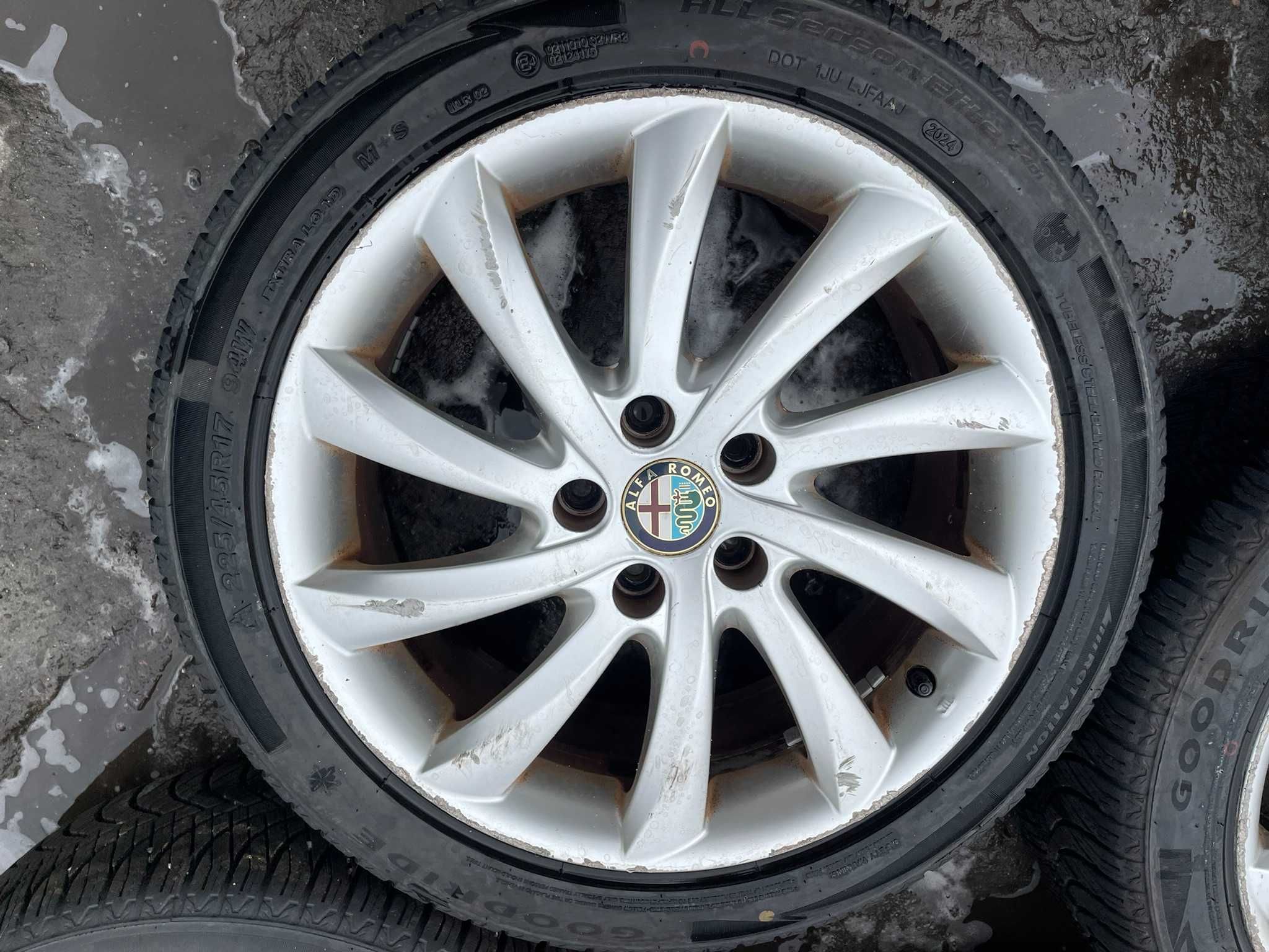 Alfa Romeo Giulietta alufelgi 5x110 225/45 r17 wielosezon 24r
