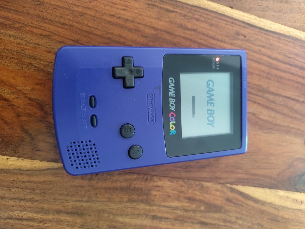 Gameboy color roxo