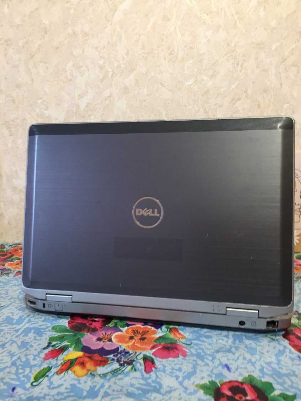 Ноутбук в металевому корпусі    Dell	Latitude E6420 /  i7-2760QM